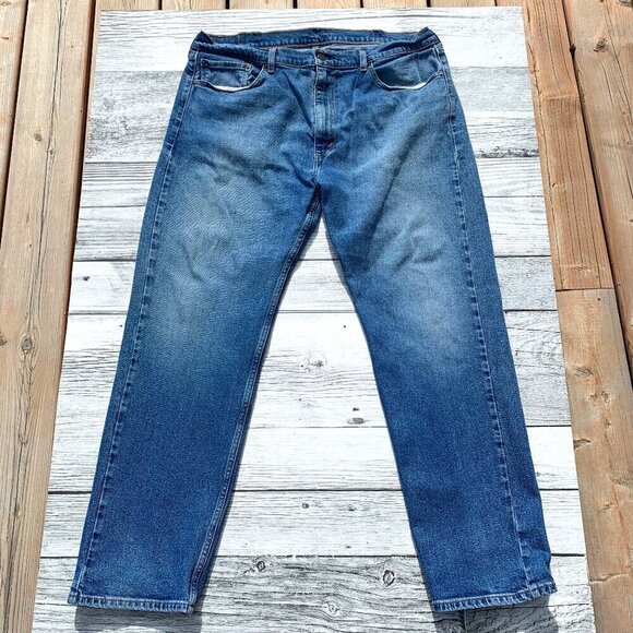 Levi's 505 Regular Fit Distressed Light Wash Denim Straight Leg Jeans - Picture 1 of 11